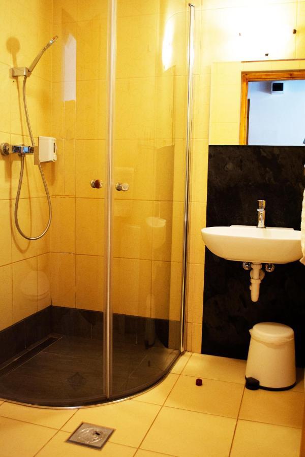 Grand Slam Park Inn Budapest Ngoại thất bức ảnh